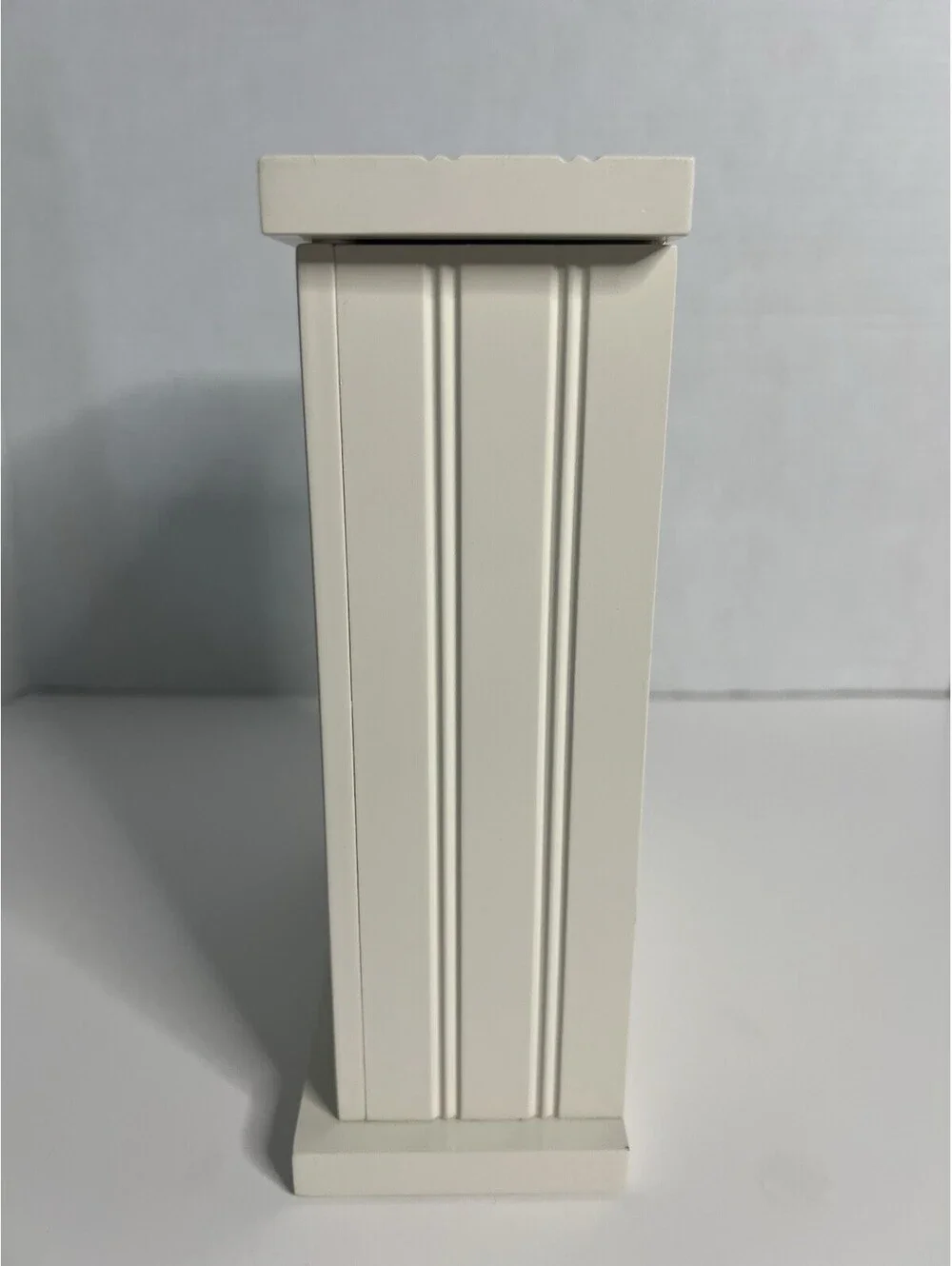 2007 Off White Desk Clock 8.5” H x 6.5” W Tested Works